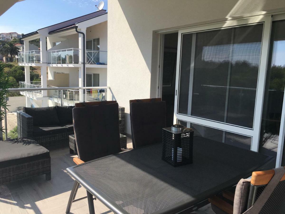 Ada Vis Apartments Exterior photo